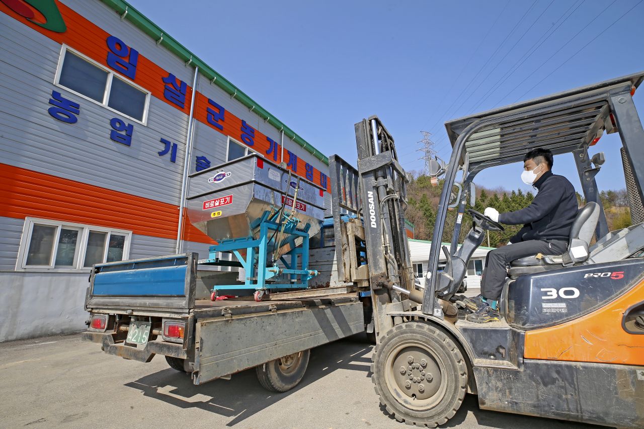 임실군 농기계임대사업소 “영농철 맞아 토요일도 운영” 1번째 이미지