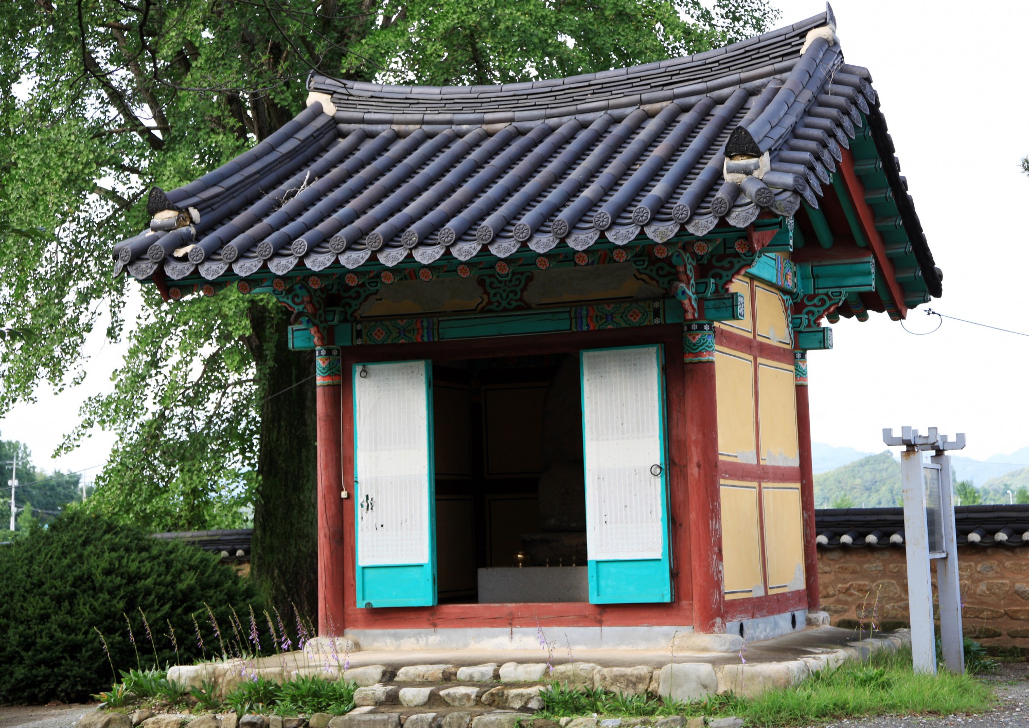임실이도리미륵불상